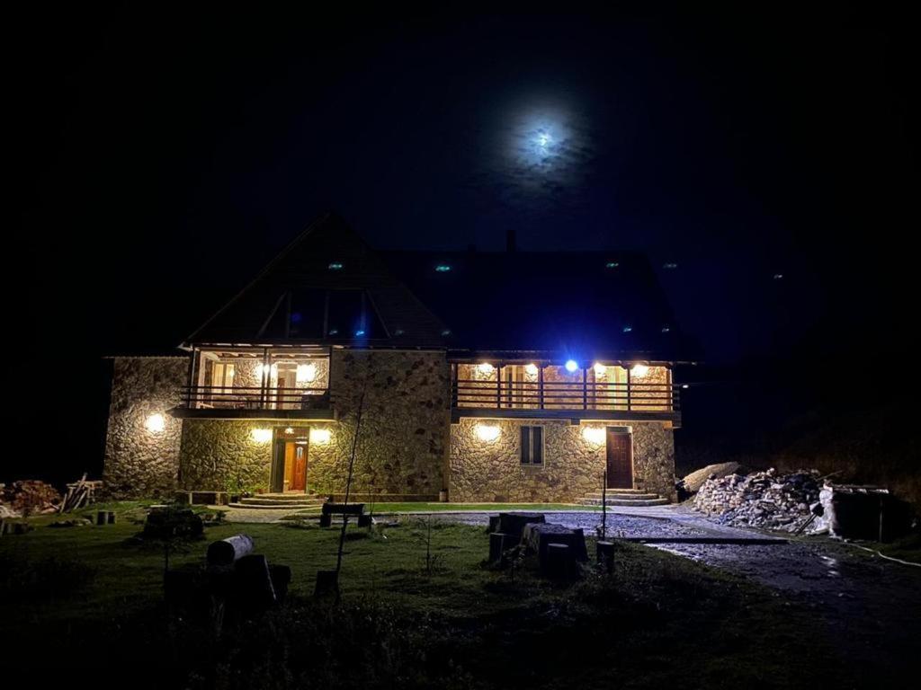 Hotel Kelmendi